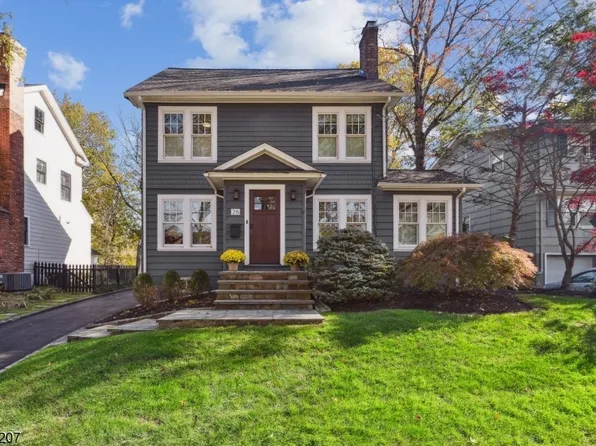 26 University Ave, Chatham Boro, NJ 07928