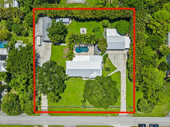 6820 140th Lane N, Palm Beach Gardens, FL 33418