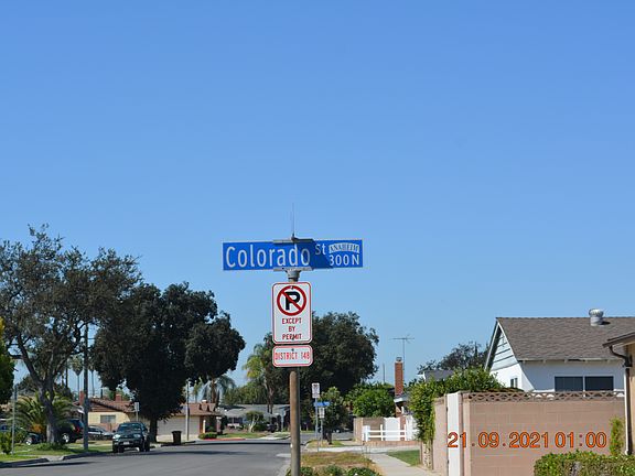 Exterior Neighborhood (street photo)