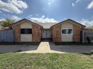 718 E Pecan St, Hurst, TX 76053