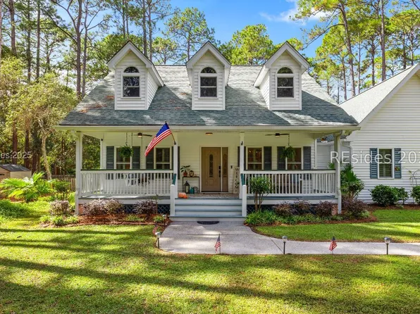 525 Sams Point Rd, Beaufort, SC 29907