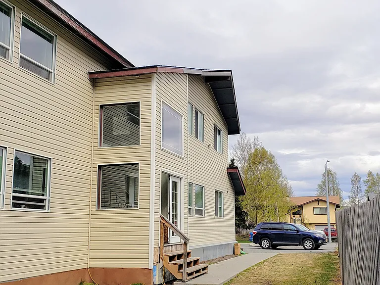 1910 E 72nd Ave #2 — Photo 9