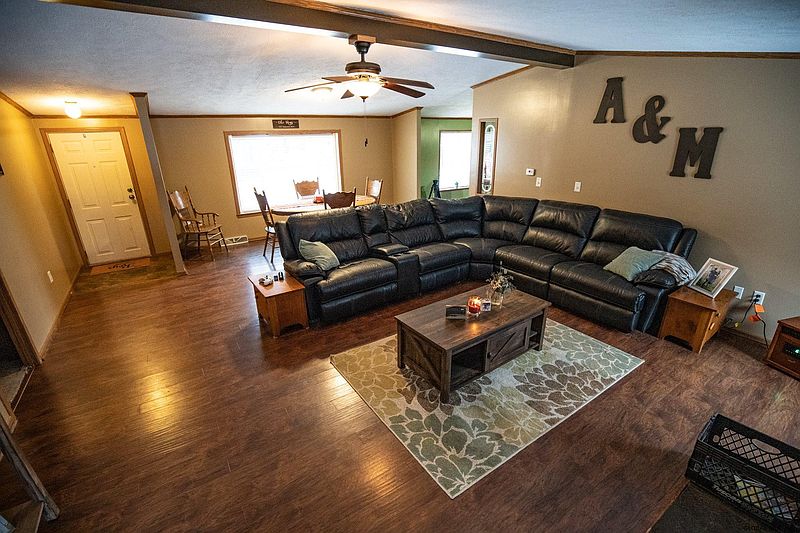 4th image of 1292 OLMSTEDVILLE Road