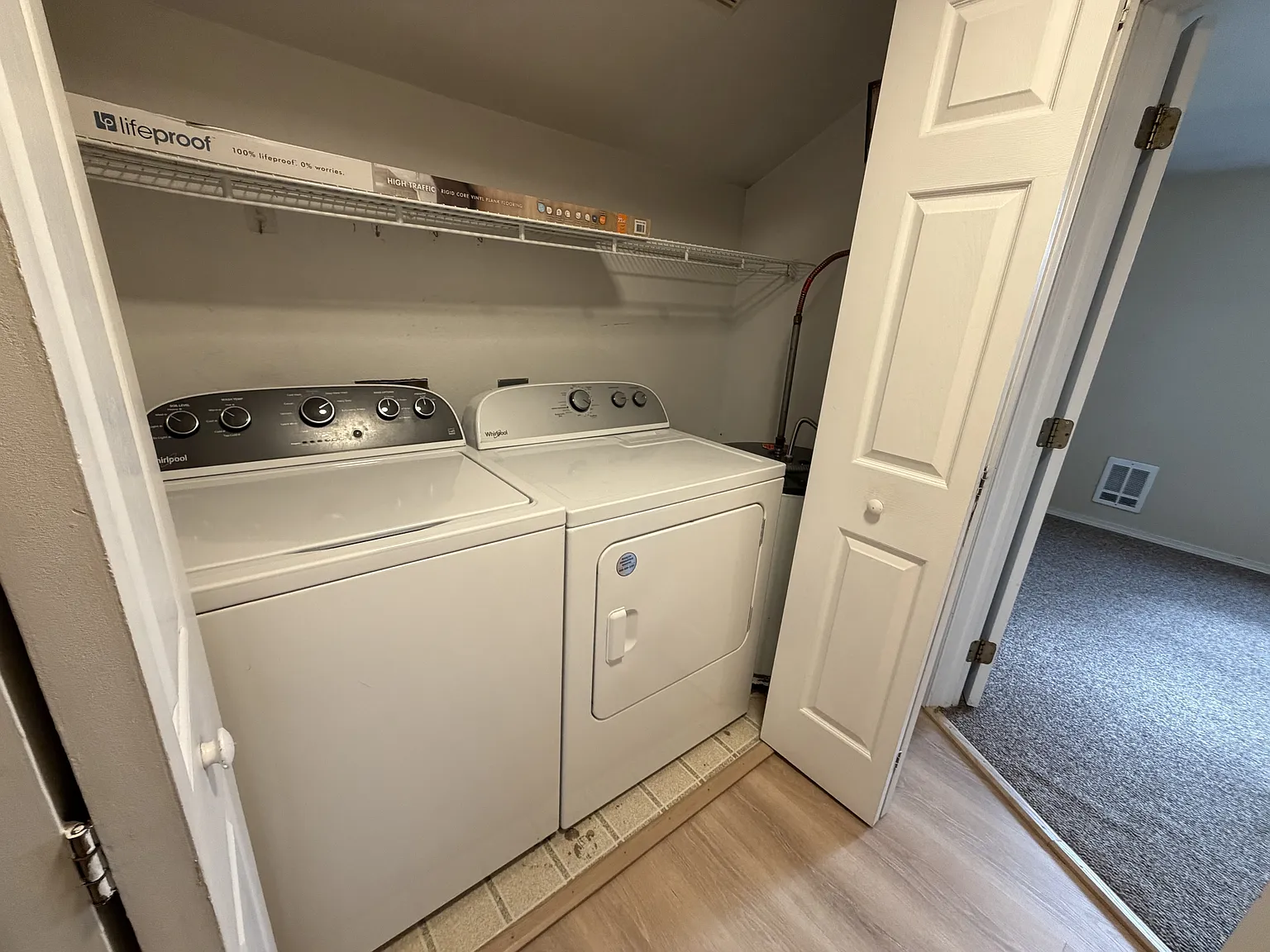 8074 Maple Ave SE — Photo 4