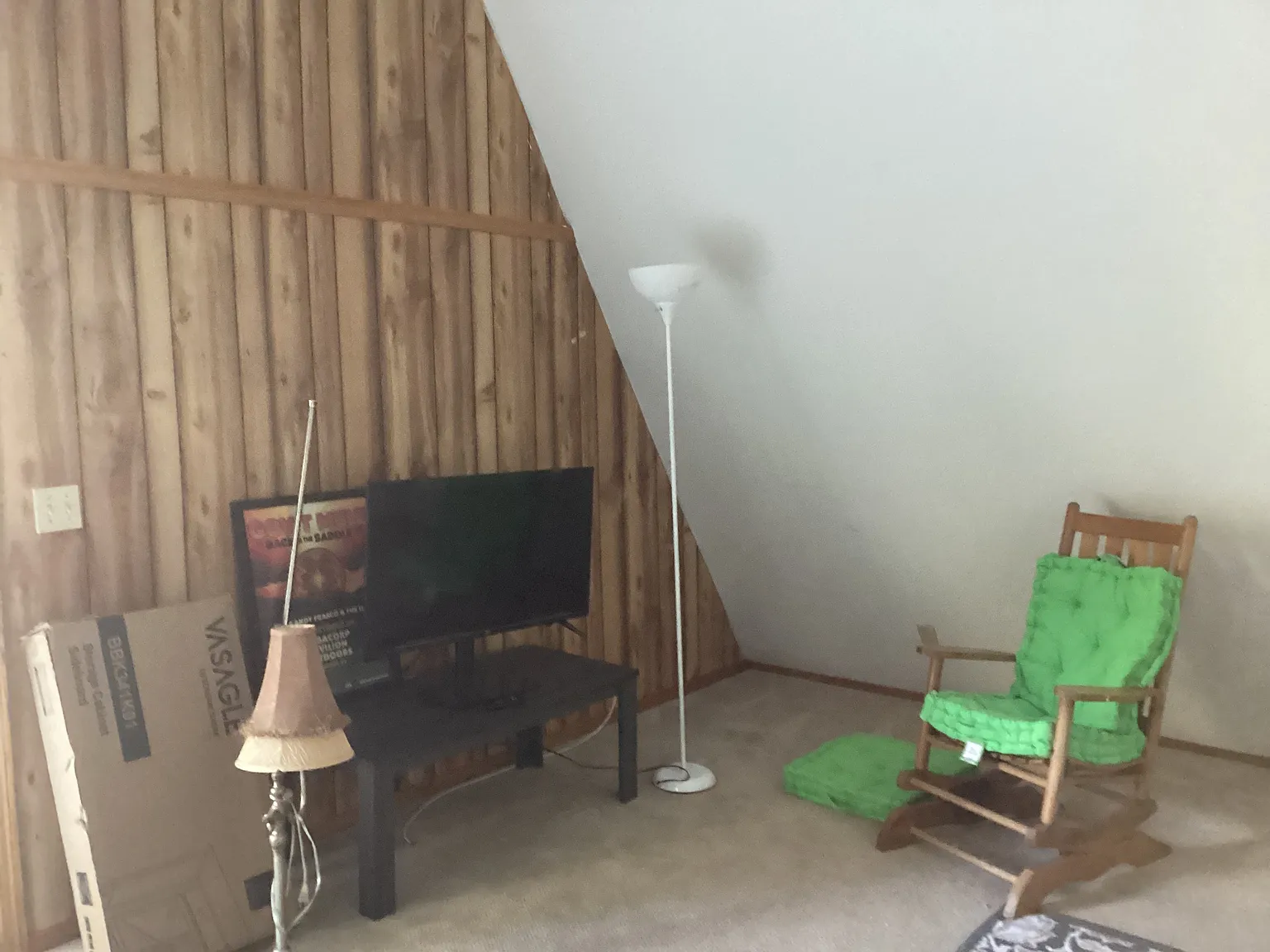 2 bed, 1800 sqft, $1,200 — Photo 2