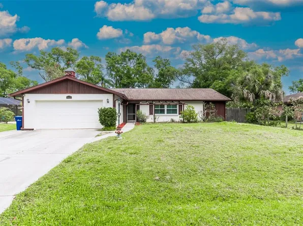 4454 Meadow Creek Cir, Sarasota, FL 34233