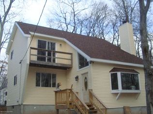 267 Coach Rd, Tobyhanna, PA 18466