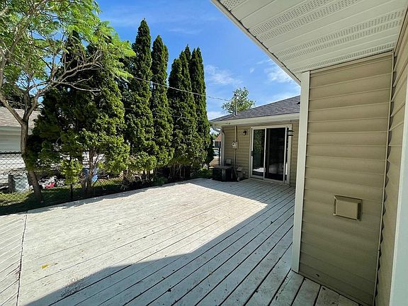 5th image of 7432 Bloomington Ave
