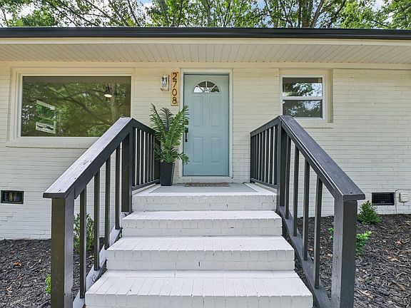 5th image of 2708 Sarah Ave