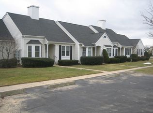 2555 Youngs Ave APT 2C, Southold, NY 11971
