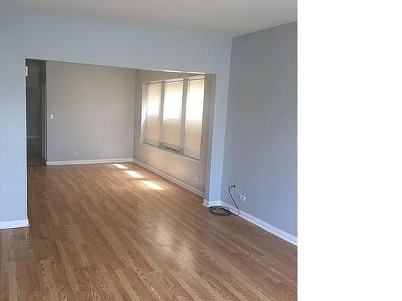 3rd image of 9323 S Paxton Ave #1