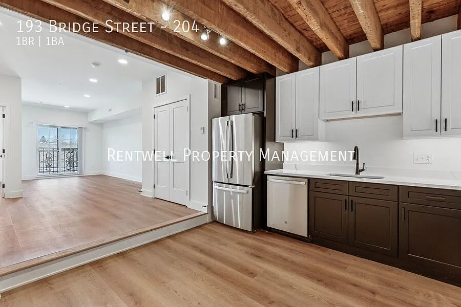 193 Bridge St — Photo 1