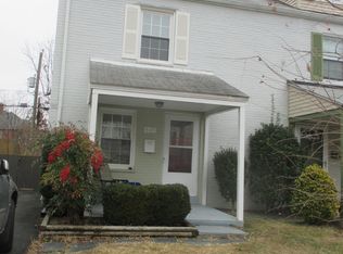 409 S Wayne St, Arlington, VA 22204