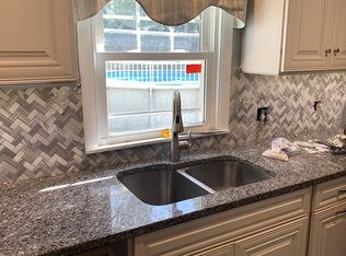 38 Mishnock Rd, West Greenwich, RI 02817