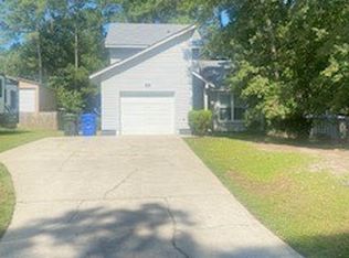 404 Bayberry Ct, Fayetteville, NC 28314