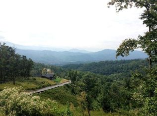 Misty Bluff Trl, Sevierville, TN 37862