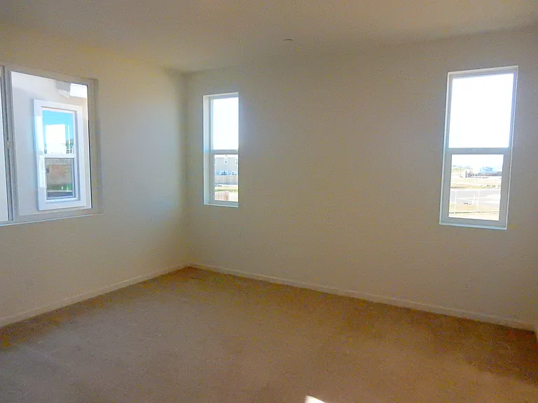 1624 Lion St — Photo 13