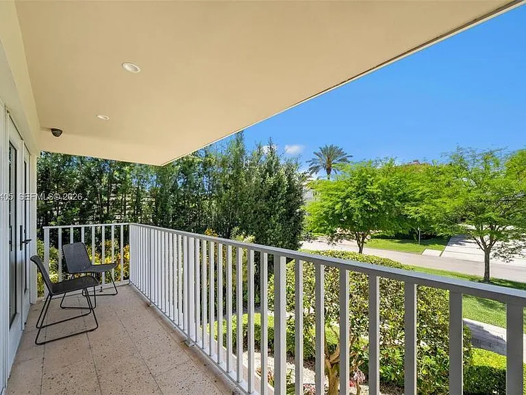 6831 Sunrise Ct — Photo 11