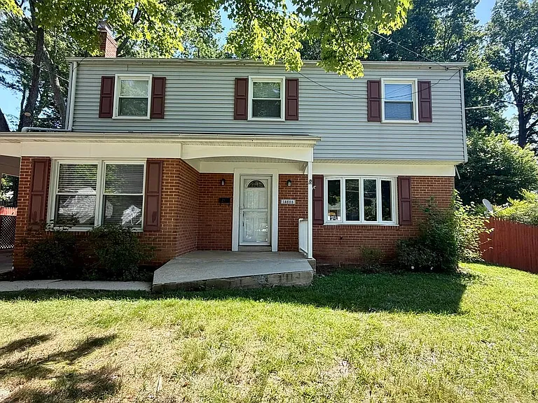 14605 Nadine Dr — Photo 2