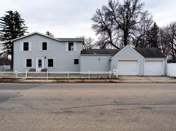 200 11th St SW, Minot, ND 58701