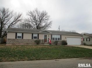 421 Pendik St, Jacksonville, IL 62650