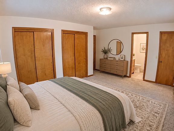 3rd image of 2128 Halls Lndg