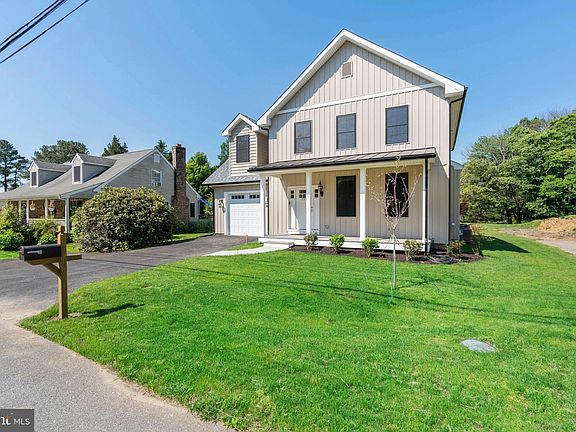 3rd image of 105 Delaplane Ave