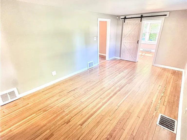 5454 Camp Meeting Rd — Photo 3