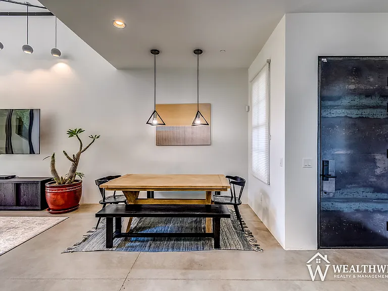 879 W Paseo De Los Zanjeros — Photo 6