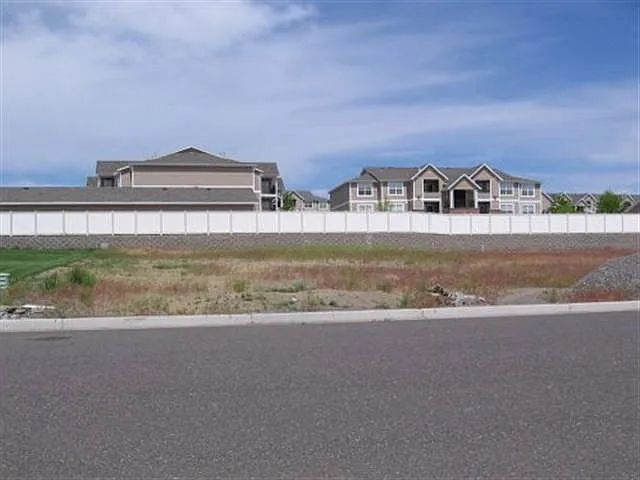 3320 Ladbroke Ln photo 1