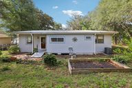 Brooklyn Bay Rd-0606-001.jpg