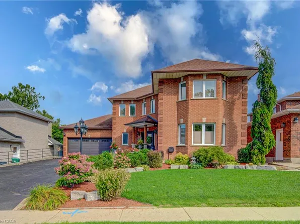 51 Copperfield Dr, Cambridge, ON N1R 8A4