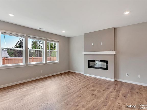 5th image of 18825 13th Ave W
