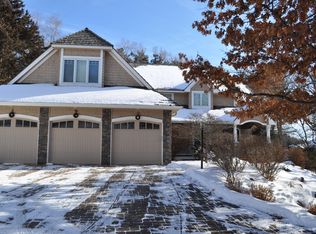 11498 Landing Rd, Eden Prairie, MN 55347