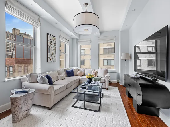 49 East 21st Street image 1 of 10