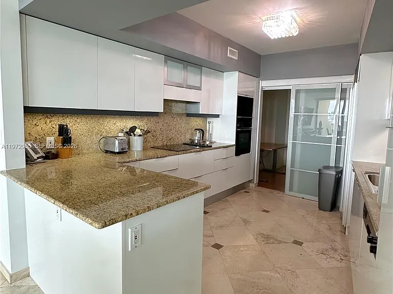 1455 Ocean Dr #1211 — Photo 7