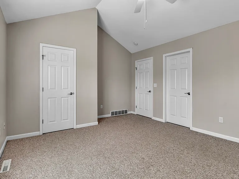 Maple Brooke Townhomes — Photo 9