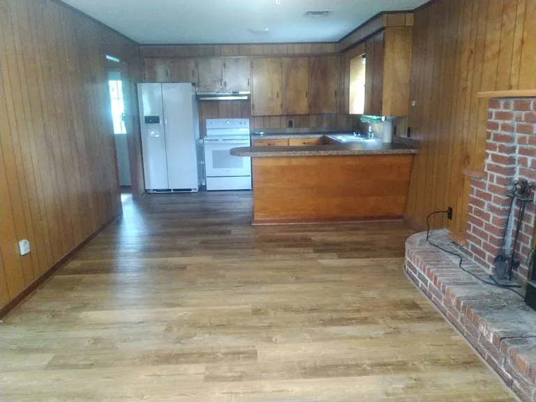 1261 Mitchell Harper Rd — Photo 4