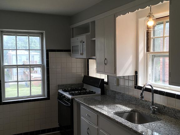 5th image of 7525 Hoover Ave Floor 1