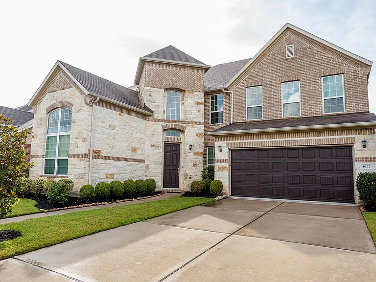 4622 Regal Shadow Ln — Photo 2