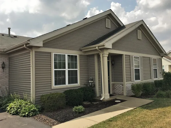 16451 Crescent Lake Dr, Crest Hill, IL 60403