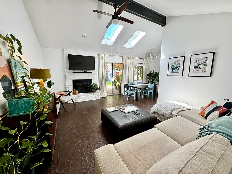 7007 Mount Carrell Dr — Photo 3