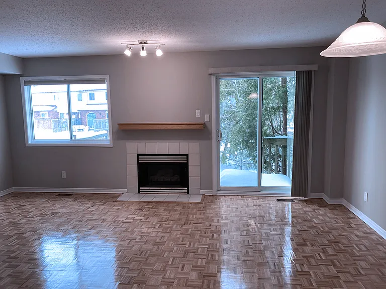 2 Tamara Way — Photo 11