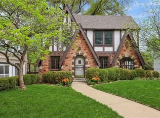 18 E 68th St, Kansas City, MO 64113