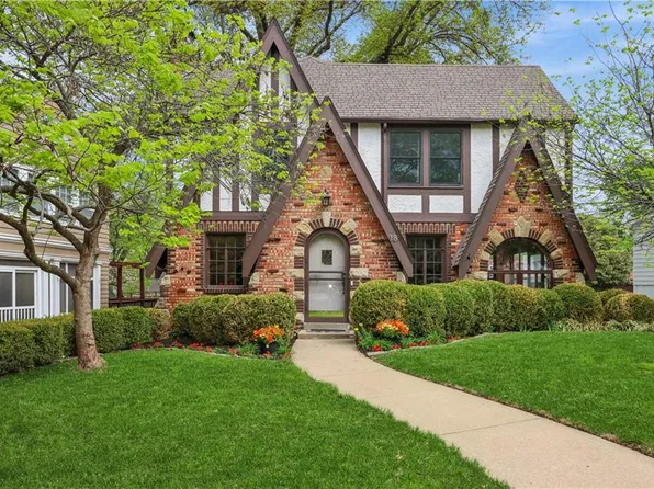 18 E 68th St, Kansas City, MO 64113