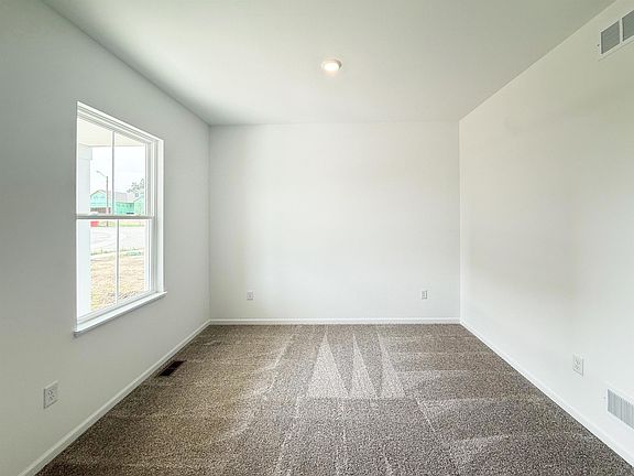 3rd image of 108 Obrien Ct #15