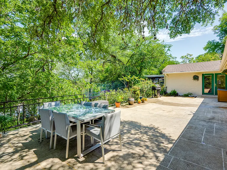 2806 Rae Dell Ave — Photo 23