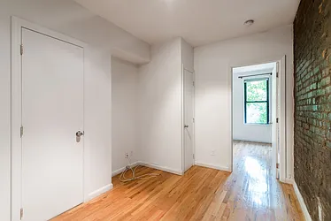 Rented by Bryan L Rozencwaig, LREB