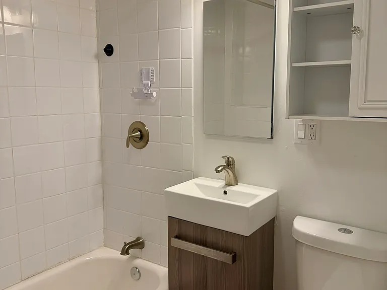 5010 W Grace St #B — Photo 11