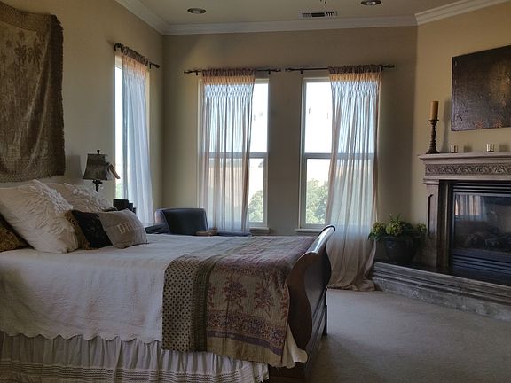 Top floor master w/views!